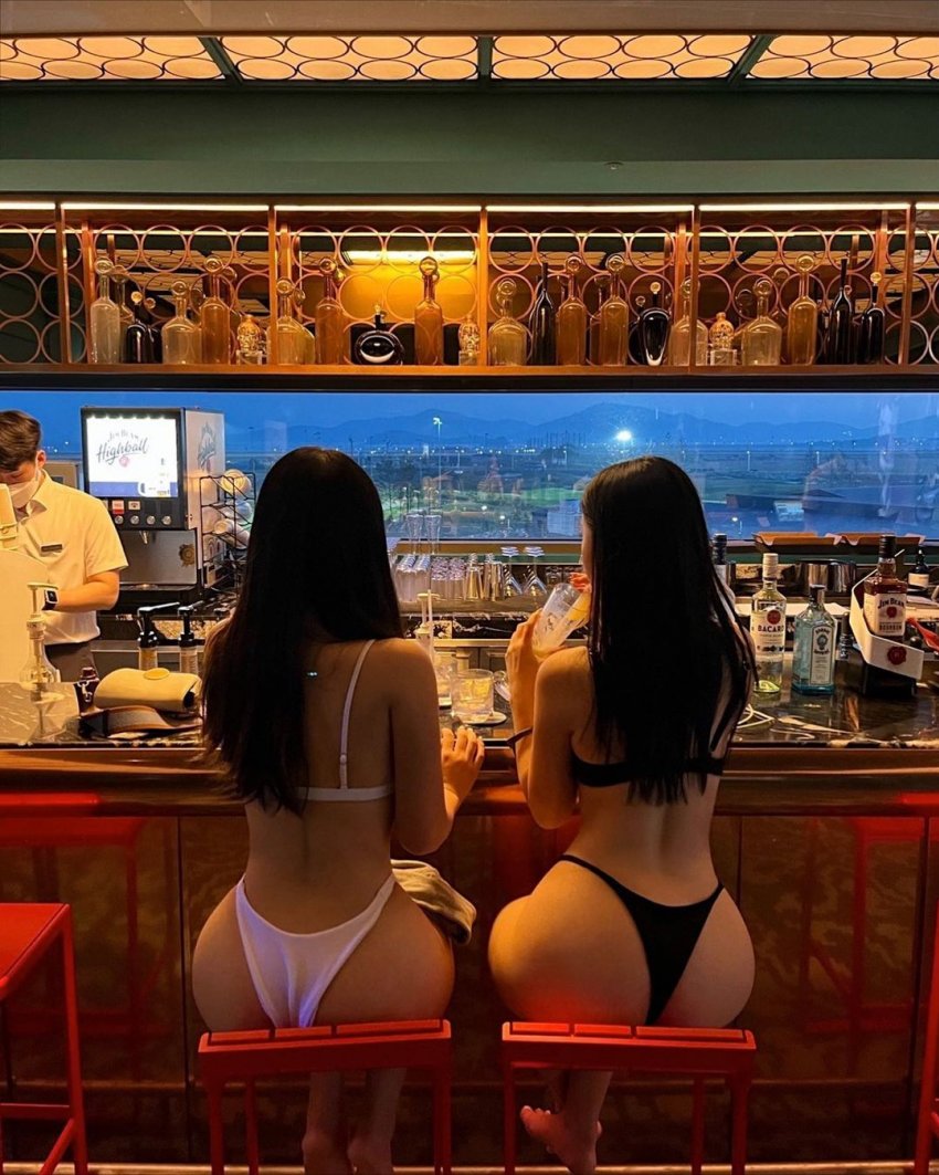 후방후방